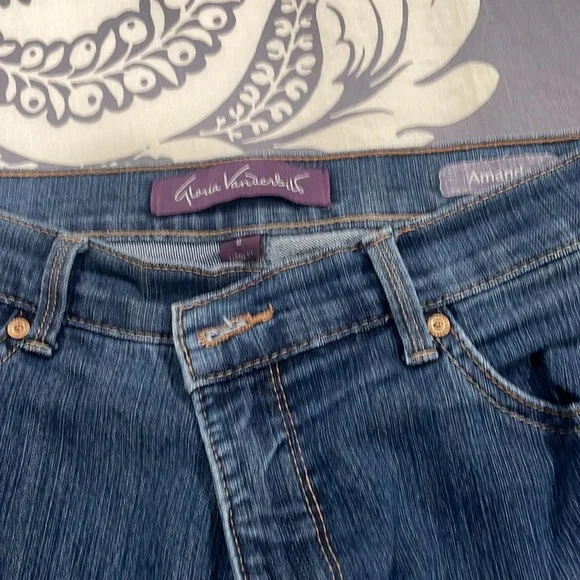 Women’s Jeans Gloria Vanderbilt Size 6 - Picture 3 of 7